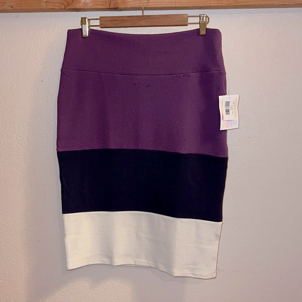 💥 $5 with any bundle! 💥 NWT LuLaRoe Cassie colorblock pencil skirt, size L